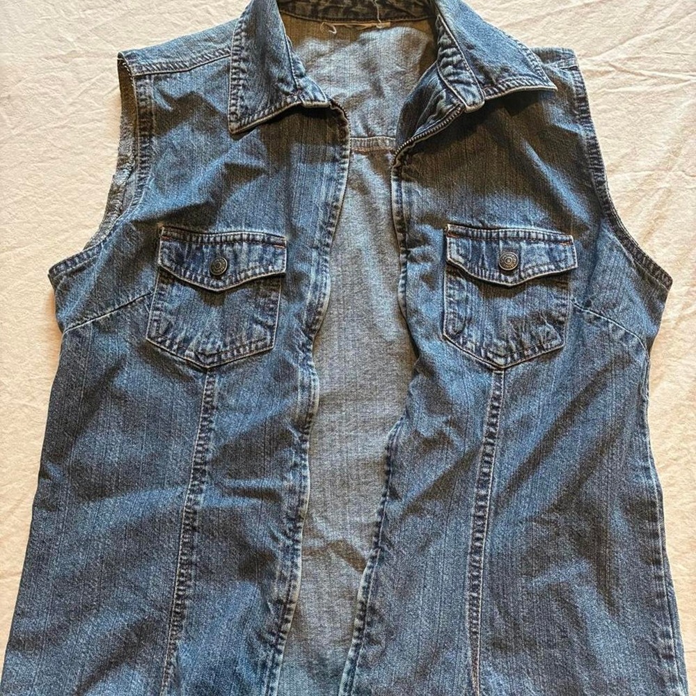 Sonoma blue denim vest with pockets